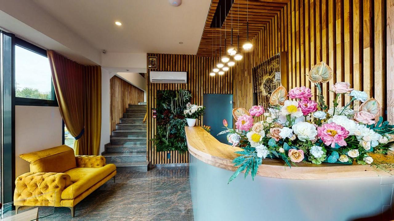 Hotel Angel Sofia Fălticeni Exteriér fotografie