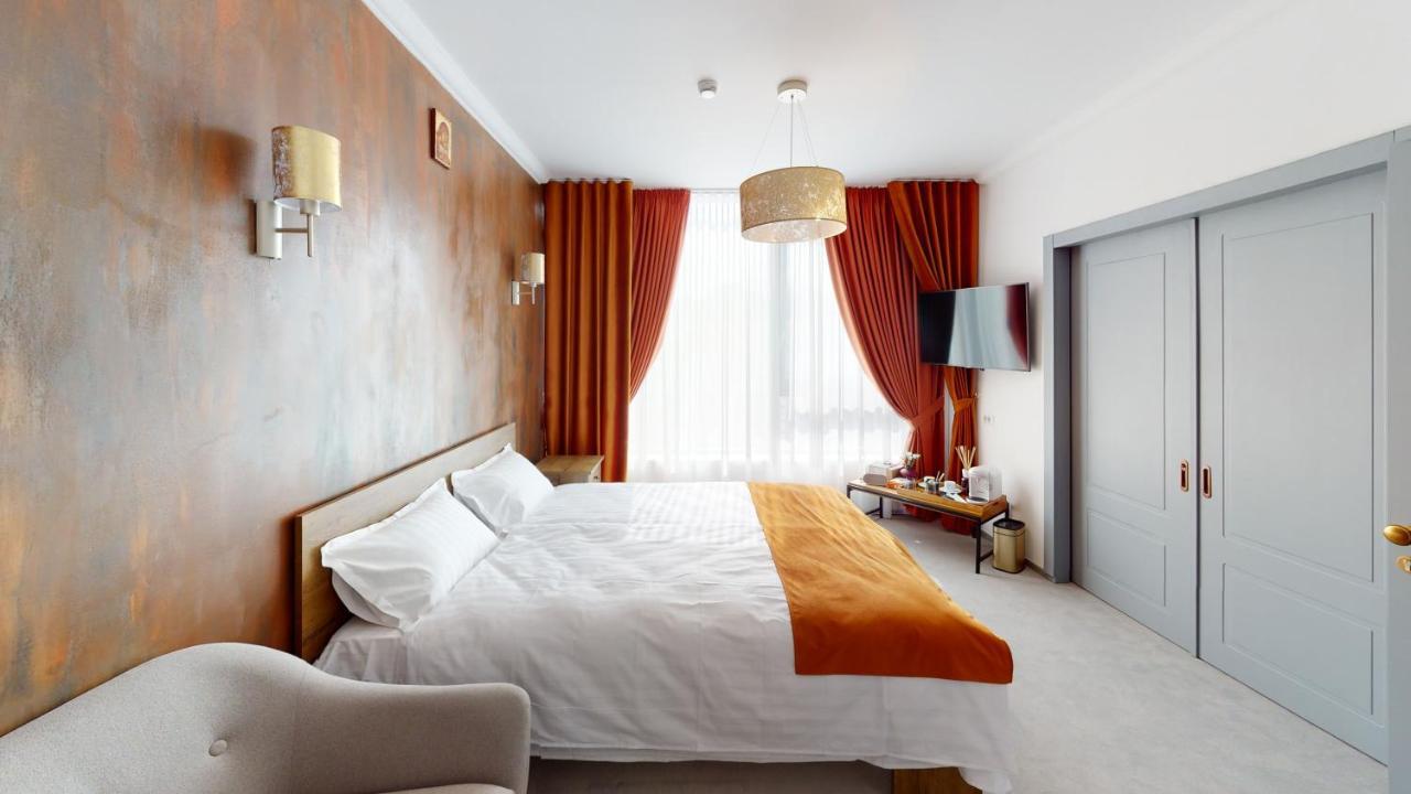 Hotel Angel Sofia Fălticeni Exteriér fotografie